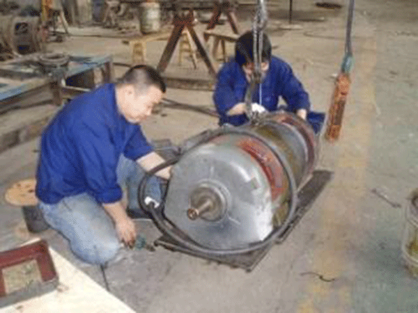 西瑪電機(jī)給專業(yè)電機(jī)修理工人一些小建議。