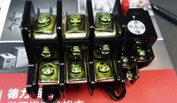 如何正確選擇三相異步電動機保護用熱繼電器？