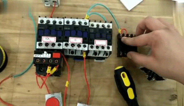 Y系列高壓三相異步電動(dòng)機(jī)的功率控制需要哪些元件？